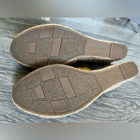 Naturalizer Bina Tropical Floral Hibiscus Peep Toe Espadrille Platform Wedge 7.5 - Picture 7 of 10